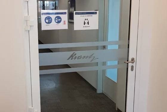 Durchgangstür Büroräume